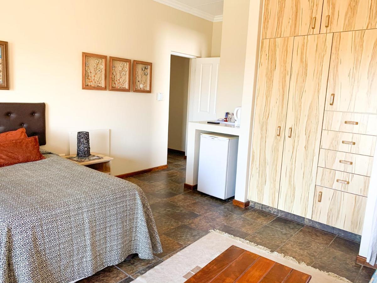 Marina Martinique B&B Джефрис-Бей Экстерьер фото