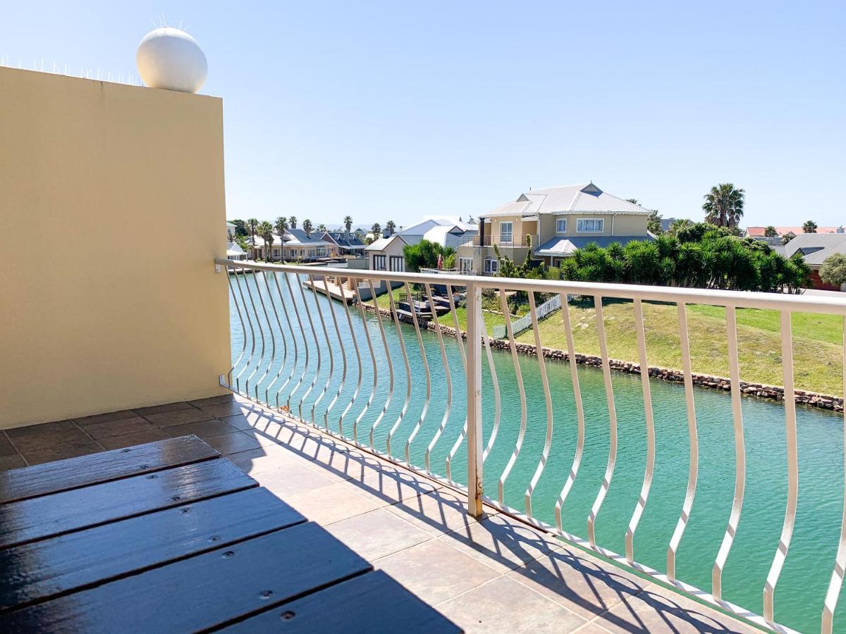 Marina Martinique B&B Джефрис-Бей Экстерьер фото